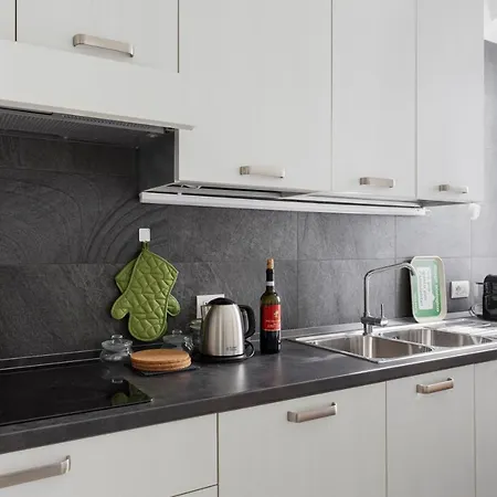 Amazing 2 Bedrooms Apt - Yellow Line Appartamento